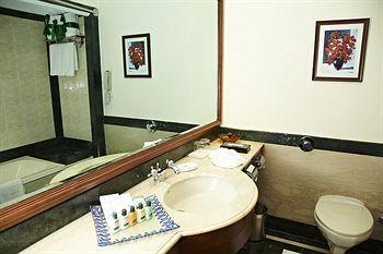 Club Mahindra White Meadows Hotell Manāli Eksteriør bilde